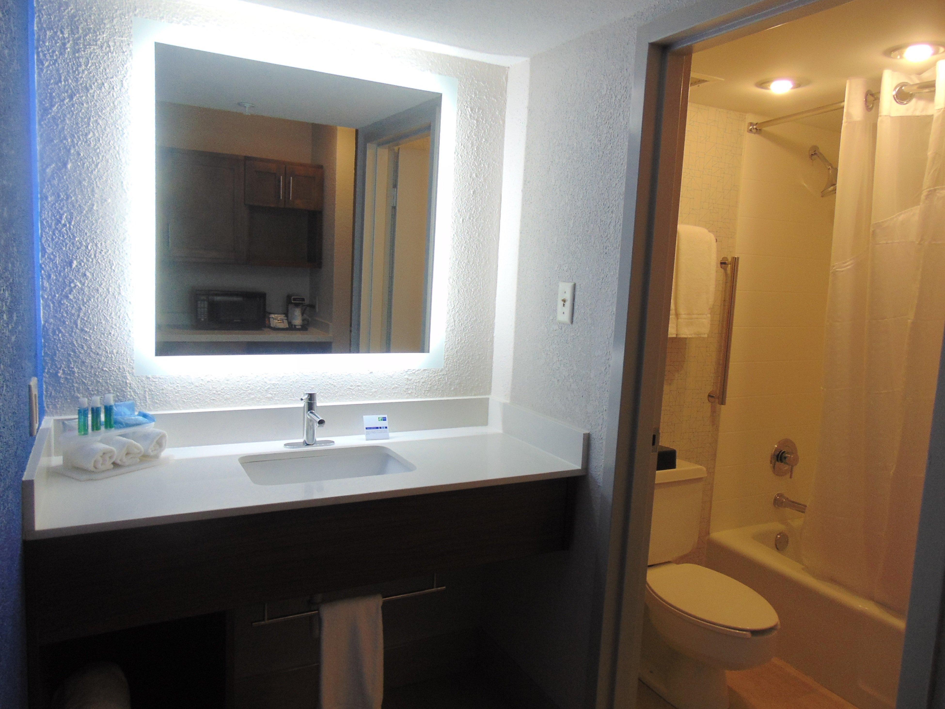 Holiday Inn Express & Suites Wapakoneta By Ihg Exterior foto